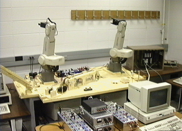 [A picture of the lab setup in the paper]